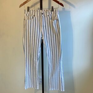 Loft made and loved- blue/ white jeans
25/O